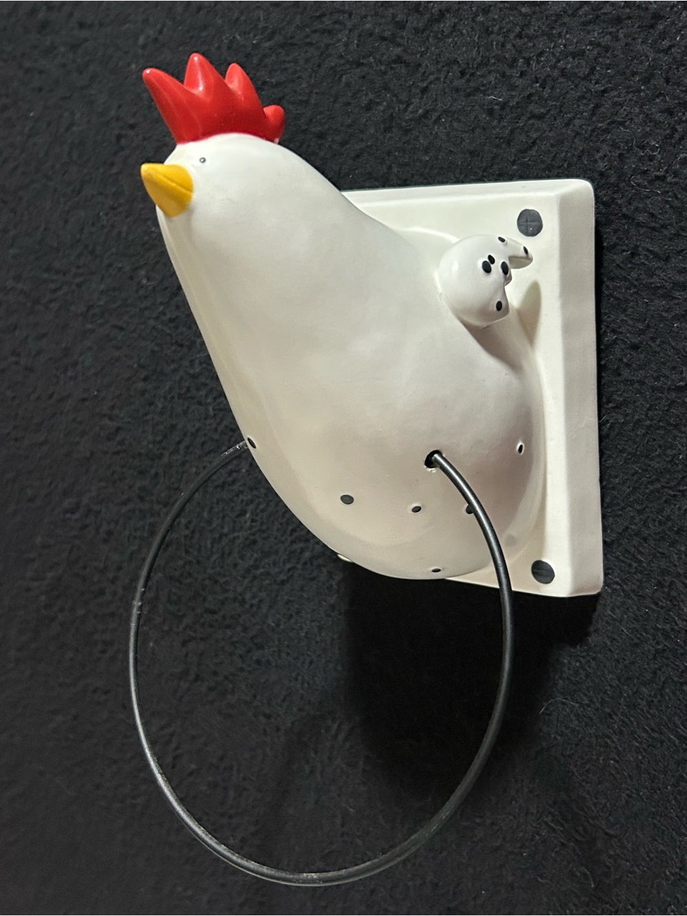 Vintage Department 56 Funky Chicken Ceramic Towel Ring with Hanger